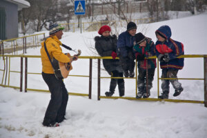 Jim plays for kids